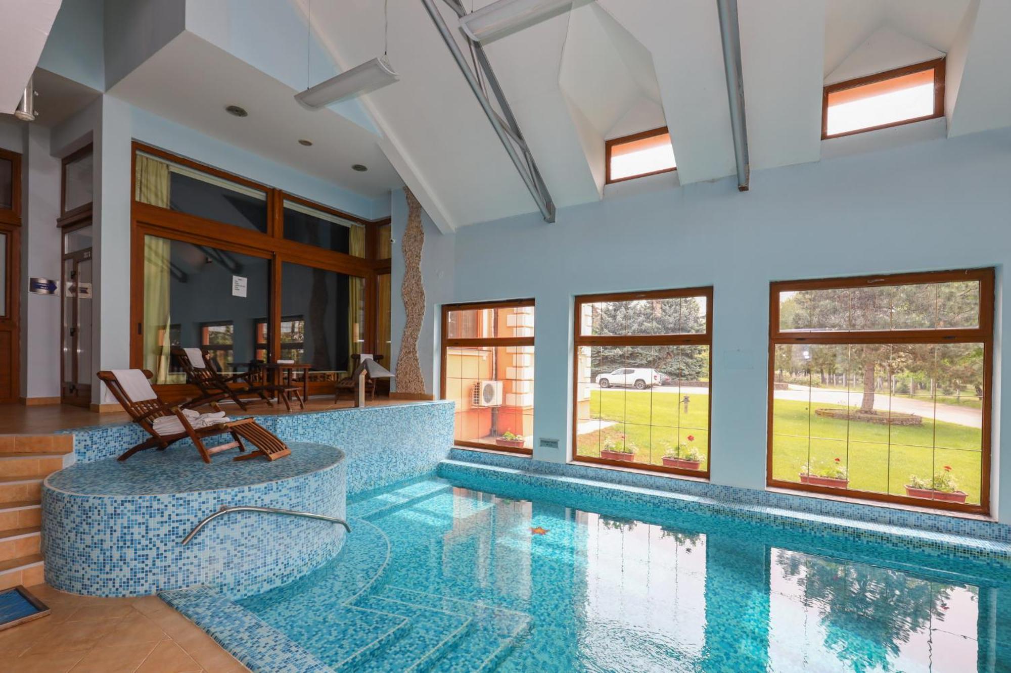 Hotel Villa Majur Суботица Екстериор снимка