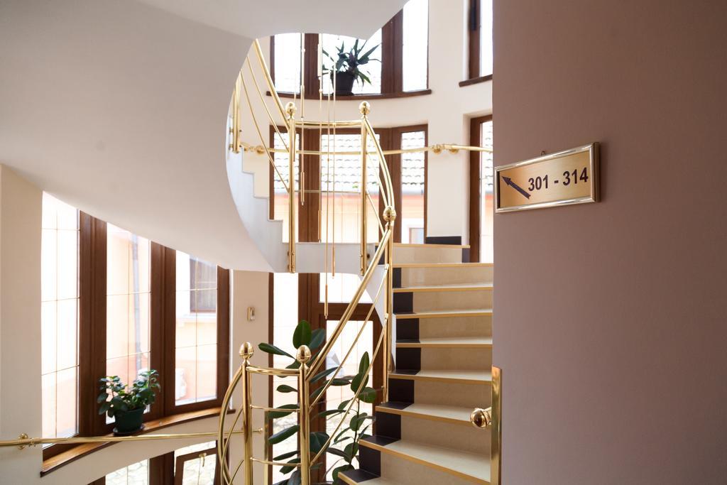 Hotel Villa Majur Суботица Екстериор снимка
