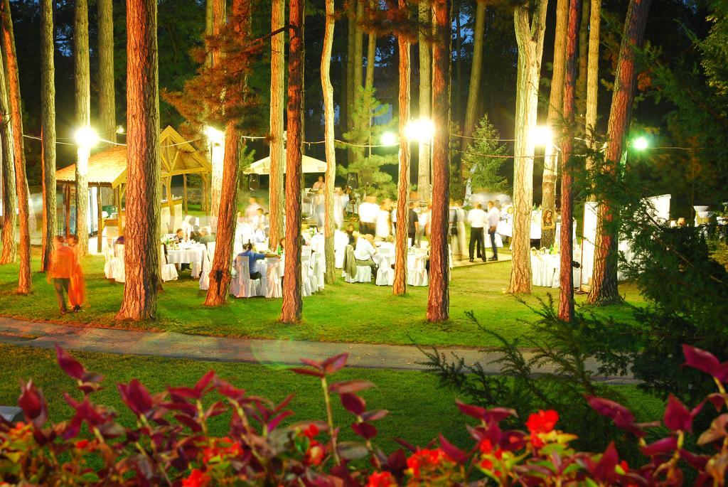 Hotel Villa Majur Суботица Екстериор снимка